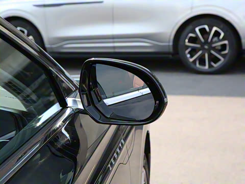 2025�� 2.0T ���ݰ�