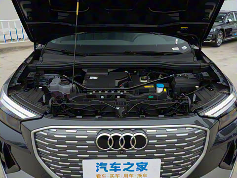 2024�� 40 e-tron ������