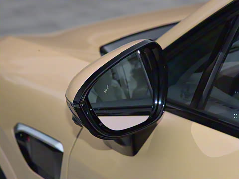 2025�� Ultra ���̰�