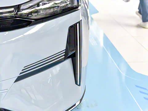 2025�� EM-i 60km ������