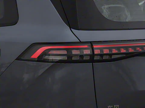 2025�� 210Ultra���Ȱ� 6��