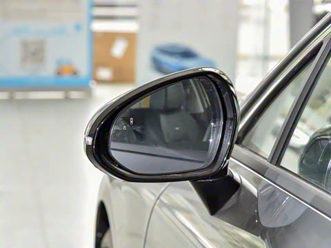 2025�� 2.0T �콢��