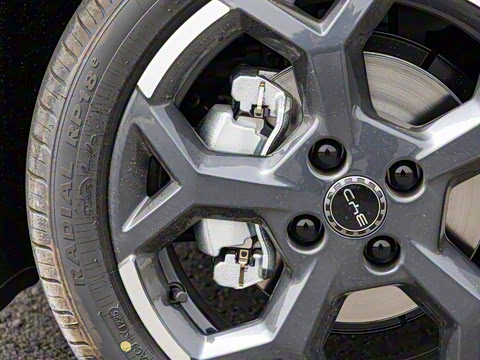 2025�� �Ǽݰ� 305km ���ɰ�