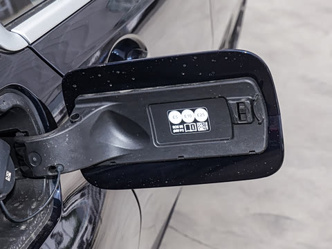 2025�� 325i M�˶���װ