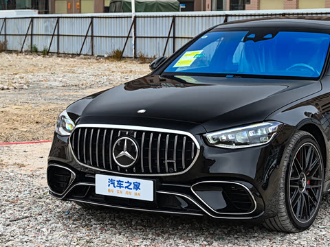 2025�� AMG S 63 L E Performance