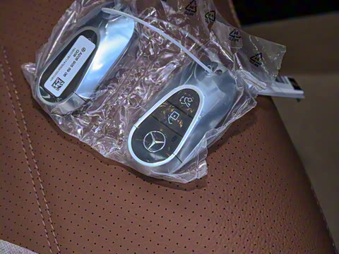 2025�� GLC 300 L 4MATIC ������ 5��