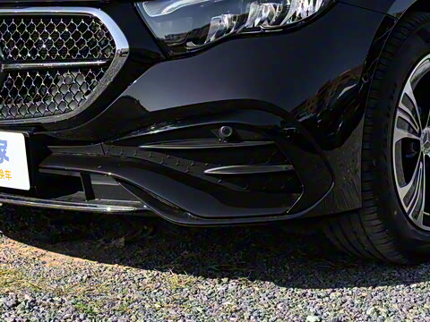 2025�� E 260 L �˶���