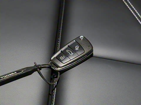 2025�� quattro 45�����ذ� 35TFSI ��ȡ��	