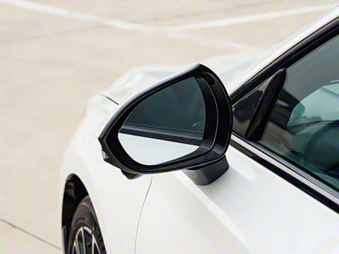 2025�� 2.0T 405 AT������