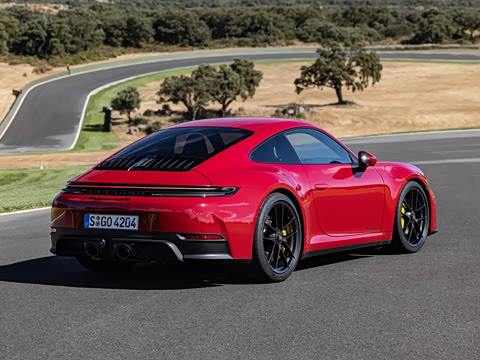 2025�� Carrera 4 GTS 3.6T