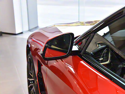 2023�� sDrive 25i M�˶���װ