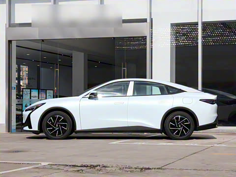 2024�� 560PRO 185kW