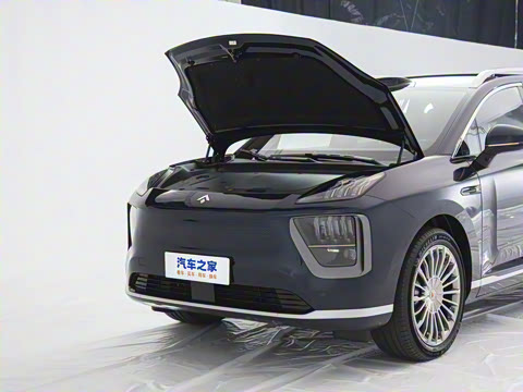 2025�� 700 Ultra�������������״��