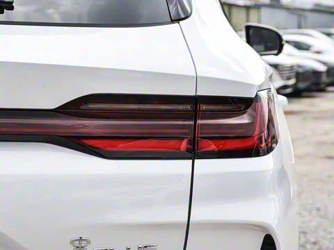 2025�� EV 520km �����