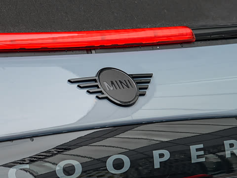 2025�� JOHN COOPER WORKS CABRIO