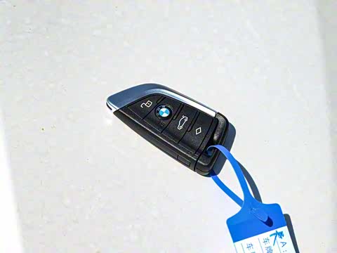 2024�� eDrive 40 L ��ҹ�˶���װ