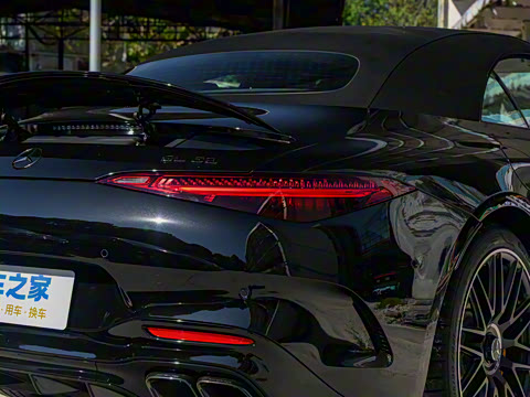 2024�� AMG SL 63 4MATIC+