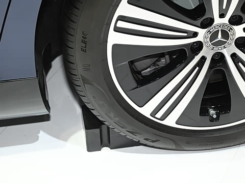 2025�� 500 4MATIC ������