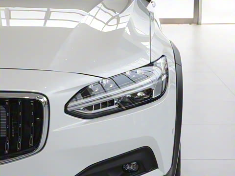 2025�� Cross Country B5 AWD �����