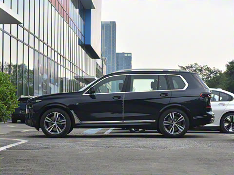 2024�� xDrive40i ������M�˶���װ