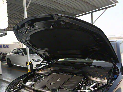 2024�� GLC 260 4MATIC ����SUV