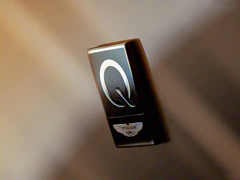 2025�� 4.0T V8 Goldfinger Edition