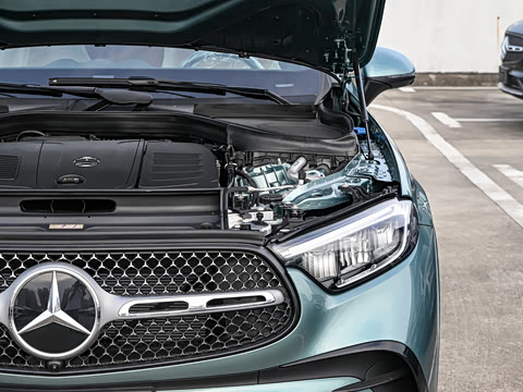 2025�� GLC 300 L 4MATIC ������ 5��