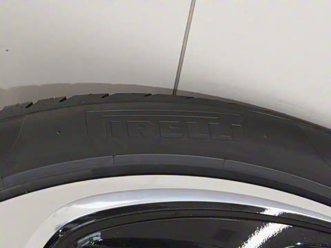 2024�� 4.0T V8 S