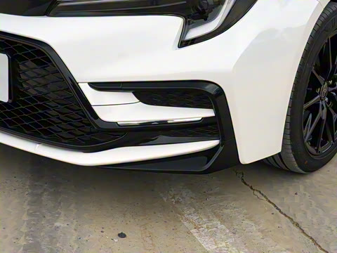 2024�� ���ܵ��˫�� 1.8L ��ʿ��