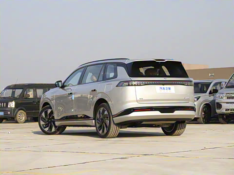 2025�� 210Max���̰� 5��