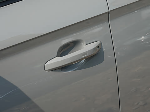 2025�� 45�����ذ� 40 TFSI ����������