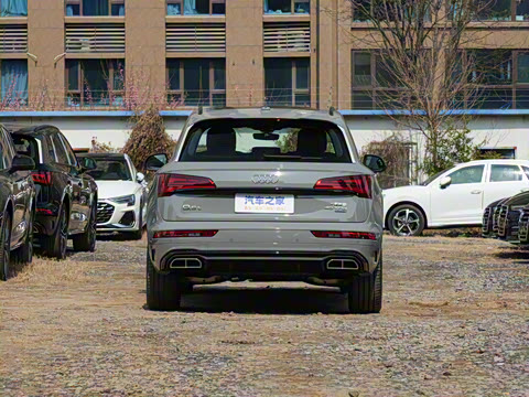 2025�� 45�����ذ� 40 TFSI ����������