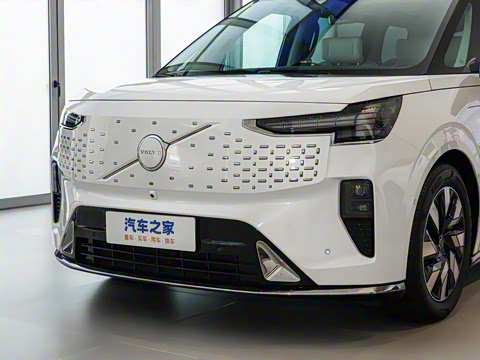 2025�� Ultra ����