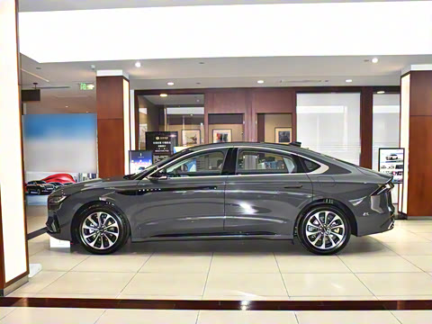 2025�� 2.0T ���а�