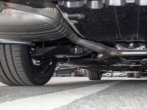 2025�� �Ŀ� E 300 L �����