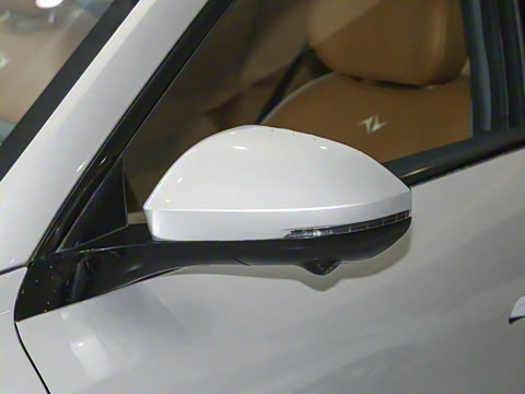 2025�� 210Ultra���Ȱ� 5��