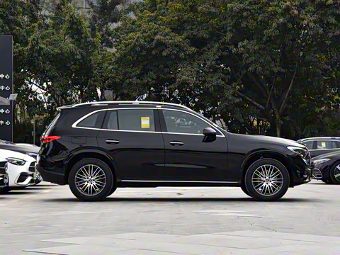 2025�� �Ŀ� GLC 300 L 4MATIC ������ 5��