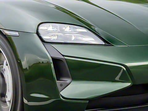 2024�� Taycan Turbo