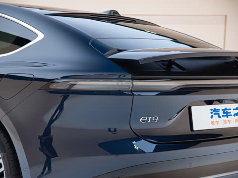 2025�� 102kWh �׷�������