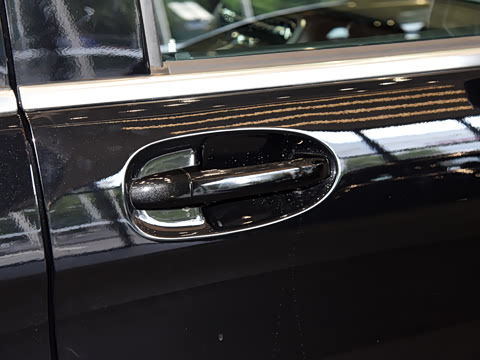 2024�� V 300 L ����������