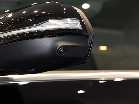 2024�� V 300 L ����������