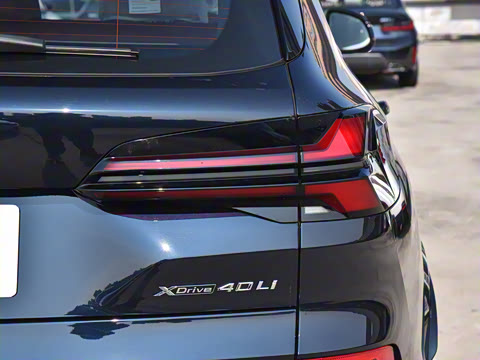 2023�� xDrive 40Li M�˶���װ