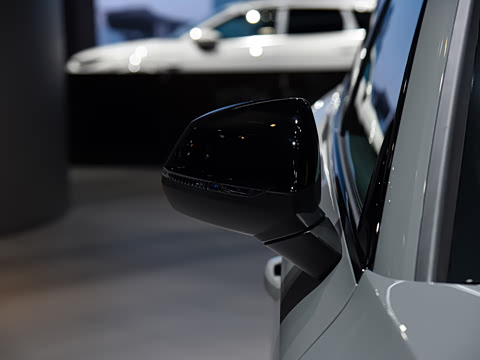 2025�� 45 TFSI ����������