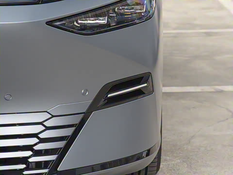 2025�� 650������ Max