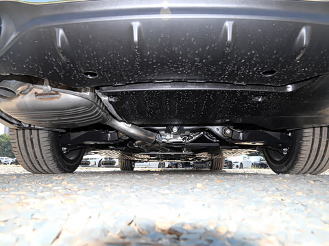 2025�� C 260 L 4MATIC �˶���