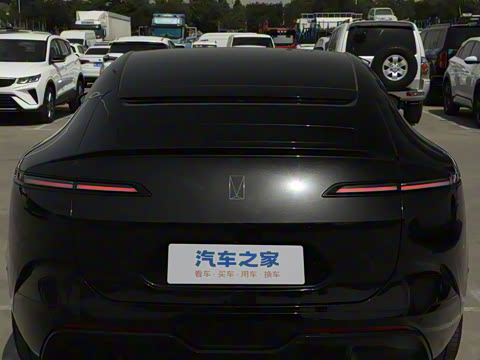 2025�� �Ŀ� Max�����