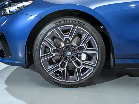 2024�� 530Li ������ M�˶���װ