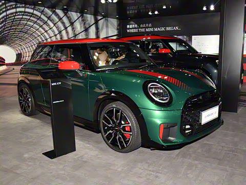 2025�� JOHN COOPER WORKS