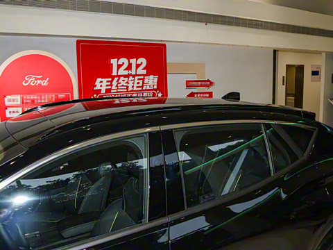 2025�� 2.0T EcoBoost E �춯 �˶���