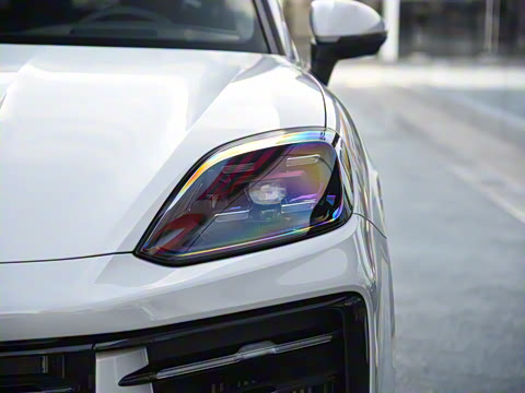 2025�� Cayenne Coup�� 3.0T